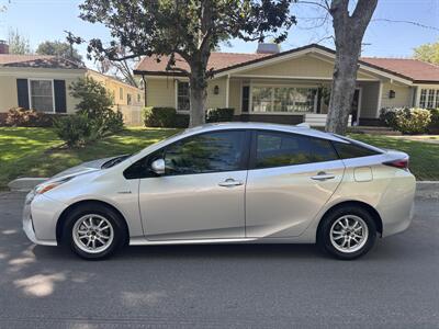 2017 Toyota Prius Two Eco - Photo 4 - North Hollywood, CA 91601