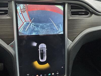 2016 Tesla Model X 90D   - Photo 12 - North Hollywood, CA 91601