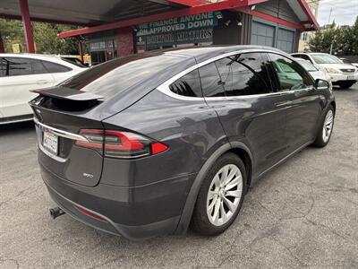 2016 Tesla Model X 90D   - Photo 5 - North Hollywood, CA 91601