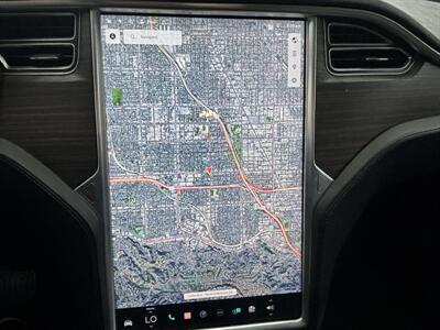 2016 Tesla Model X 90D   - Photo 14 - North Hollywood, CA 91601