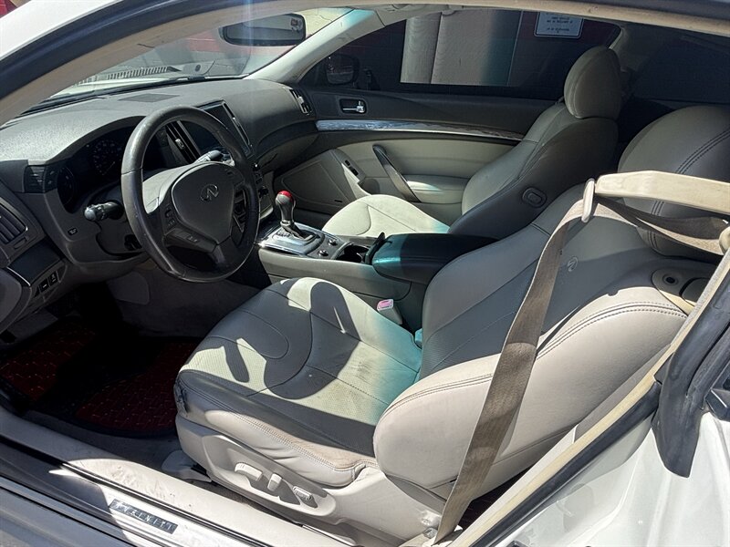 2012 INFINITI G Coupe 37 Journey - Photo 11