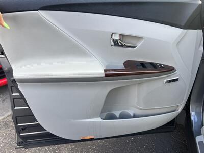 2012 Toyota Venza XLE - Photo 18 - North Hollywood, CA 91601