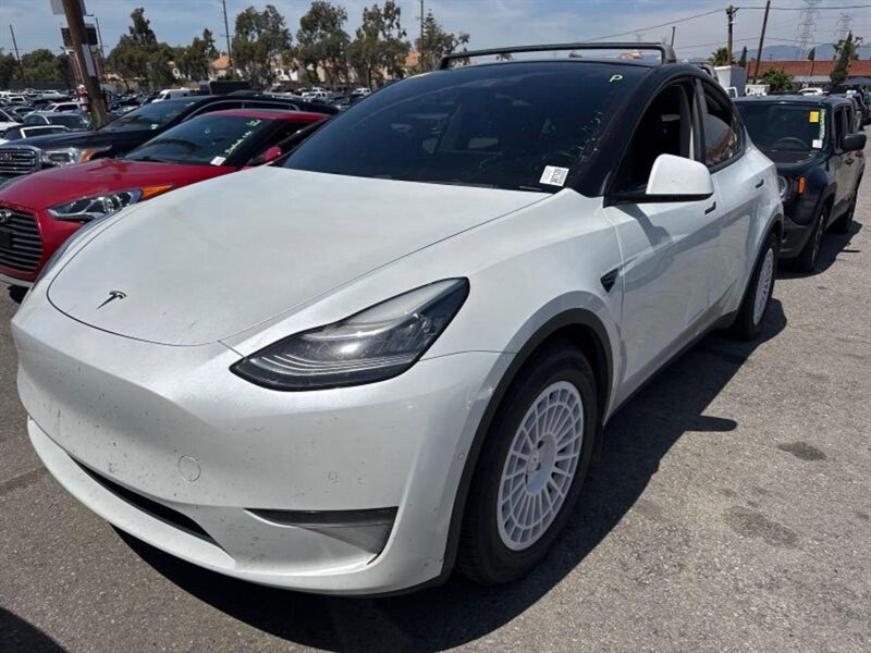 2020 Tesla Model Y Long Range   - Photo 1 - North Hollywood, CA 91601