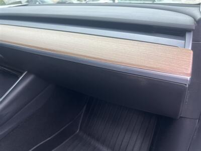 2020 Tesla Model Y Long Range - Photo 32 - North Hollywood, CA 91601