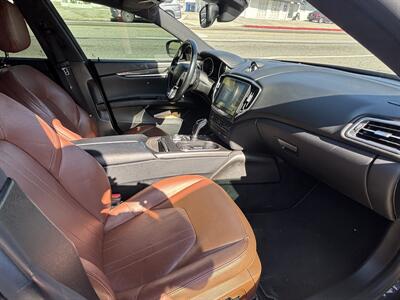2019 Maserati Ghibli   - Photo 10 - North Hollywood, CA 91601