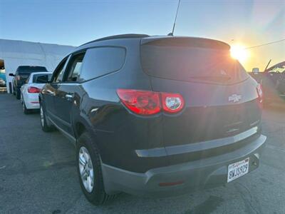 2012 Chevrolet Traverse LS - Photo 3 - North Hollywood, CA 91601