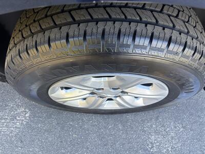 2012 Chevrolet Traverse LS   - Photo 13 - North Hollywood, CA 91601