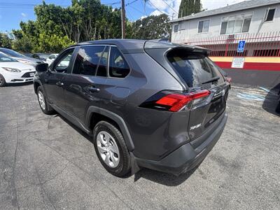 2024 Toyota RAV4 LE - Photo 5 - North Hollywood, CA 91601