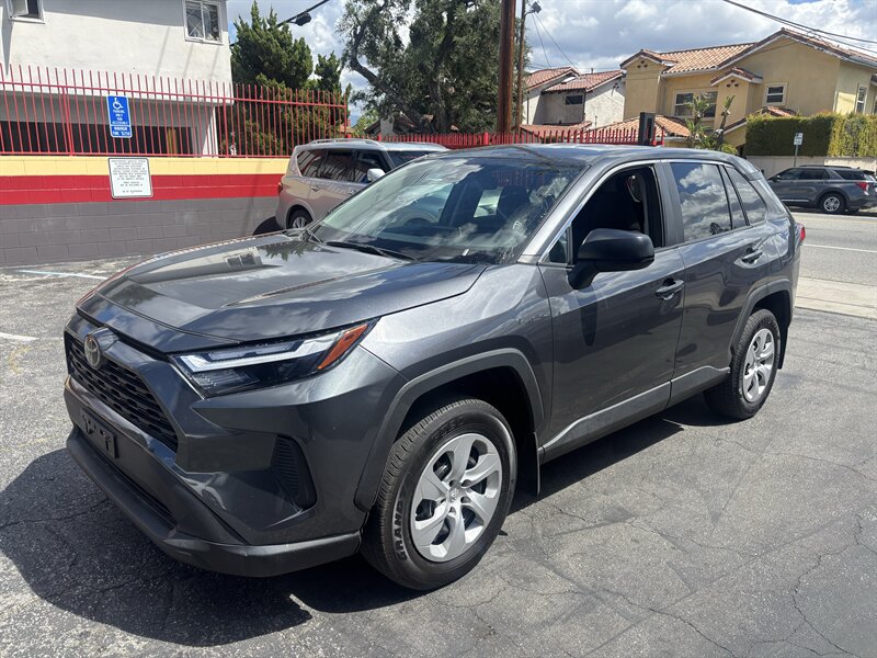 2024 Toyota RAV4 LE  