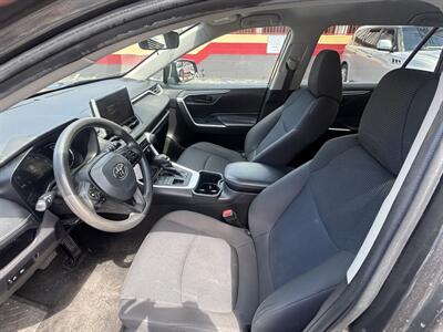 2024 Toyota RAV4 LE - Photo 8 - North Hollywood, CA 91601