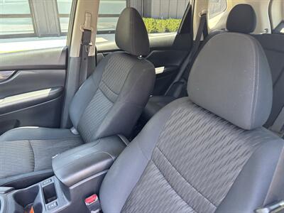 2017 Nissan Rogue SV - Photo 13 - North Hollywood, CA 91601