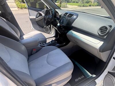 2012 Toyota RAV4 EV - Photo 21 - North Hollywood, CA 91601