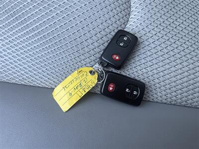 2012 Toyota RAV4 EV - Photo 30 - North Hollywood, CA 91601