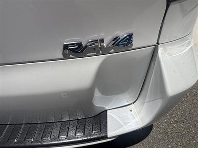 2012 Toyota RAV4 EV - Photo 13 - North Hollywood, CA 91601