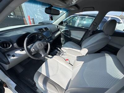 2012 Toyota RAV4 EV   - Photo 6 - North Hollywood, CA 91601