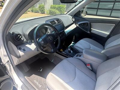 2012 Toyota RAV4 EV - Photo 24 - North Hollywood, CA 91601