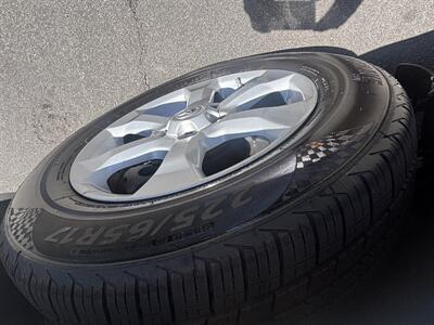 2012 Toyota RAV4 EV - Photo 23 - North Hollywood, CA 91601