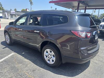 2017 Chevrolet Traverse LS - Photo 2 - North Hollywood, CA 91601