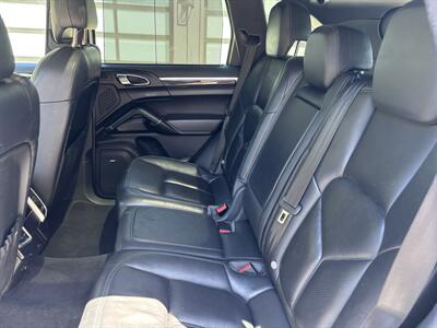 2016 Porsche Cayenne S - Photo 14 - North Hollywood, CA 91601