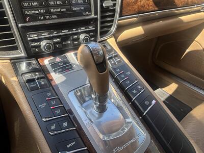 2014 Porsche Panamera 4 - Photo 21 - North Hollywood, CA 91601