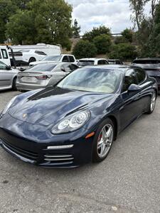 2014 Porsche Panamera 4   - Photo 4 - North Hollywood, CA 91601