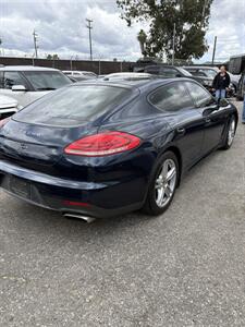 2014 Porsche Panamera 4   - Photo 3 - North Hollywood, CA 91601