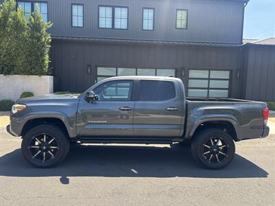 2017 Toyota Tacoma TRD Sport   - Photo 2 - North Hollywood, CA 91601