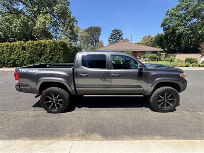 2017 Toyota Tacoma TRD Sport   - Photo 8 - North Hollywood, CA 91601