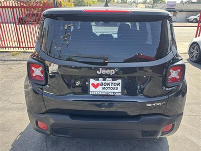 2016 Jeep Renegade Sport - Photo 2 - North Hollywood, CA 91601
