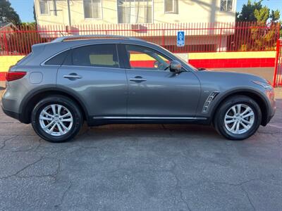 2014 INFINITI QX70   - Photo 3 - North Hollywood, CA 91601