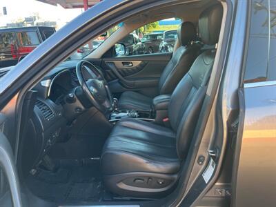 2014 INFINITI QX70   - Photo 8 - North Hollywood, CA 91601