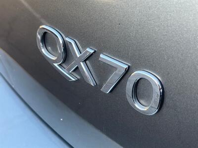 2014 INFINITI QX70   - Photo 28 - North Hollywood, CA 91601