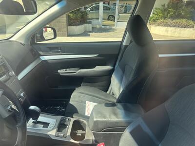 2013 Subaru Legacy 2.5i Premium - Photo 8 - North Hollywood, CA 91601