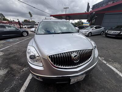 2012 Buick Enclave Leather - Photo 2 - North Hollywood, CA 91601