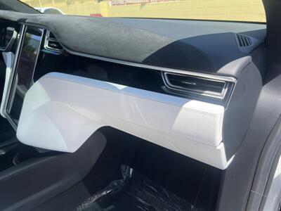 2016 Tesla Model X 90D - Photo 32 - North Hollywood, CA 91601