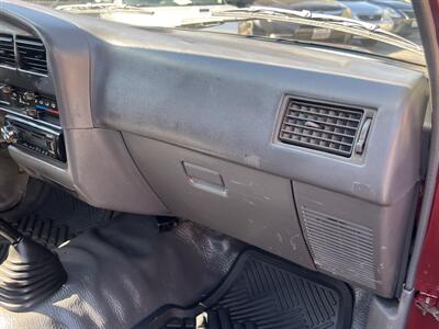 1991 Toyota Pickup   - Photo 24 - North Hollywood, CA 91601