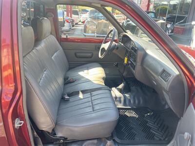 1991 Toyota Pickup   - Photo 21 - North Hollywood, CA 91601