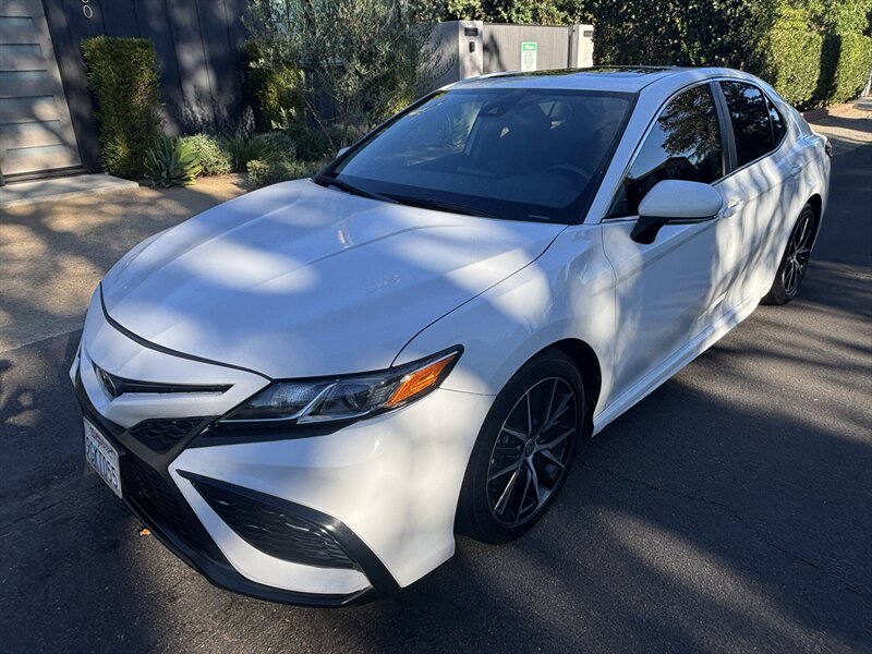 2023 Toyota Camry SE  