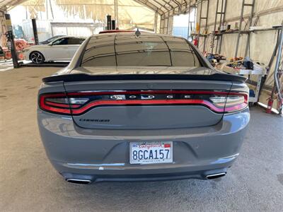 2018 Dodge Charger SXT Plus   - Photo 4 - North Hollywood, CA 91601