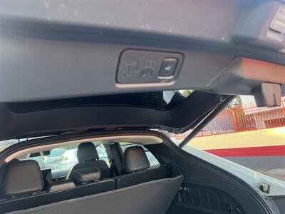 2022 Ford Mustang Mach-E Premium - Photo 11 - North Hollywood, CA 91601