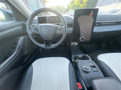 2022 Ford Mustang Mach-E Premium - Photo 29 - North Hollywood, CA 91601