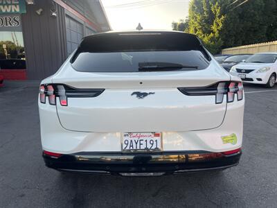 2022 Ford Mustang Mach-E Premium - Photo 7 - North Hollywood, CA 91601