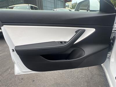 2021 Tesla Model 3 Standard Range Plus - Photo 34 - North Hollywood, CA 91601