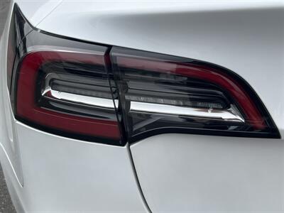 2021 Tesla Model 3 Standard Range Plus - Photo 12 - North Hollywood, CA 91601