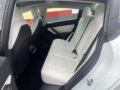 2021 Tesla Model 3 Standard Range Plus - Photo 24 - North Hollywood, CA 91601