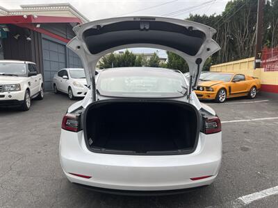 2021 Tesla Model 3 Standard Range Plus - Photo 10 - North Hollywood, CA 91601