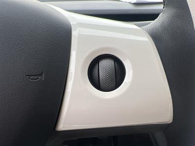 2021 Tesla Model 3 Standard Range Plus - Photo 39 - North Hollywood, CA 91601
