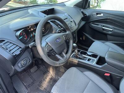 2017 Ford Escape SE - Photo 25 - North Hollywood, CA 91601