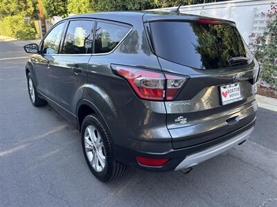 2017 Ford Escape SE - Photo 7 - North Hollywood, CA 91601