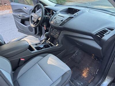 2017 Ford Escape SE - Photo 22 - North Hollywood, CA 91601